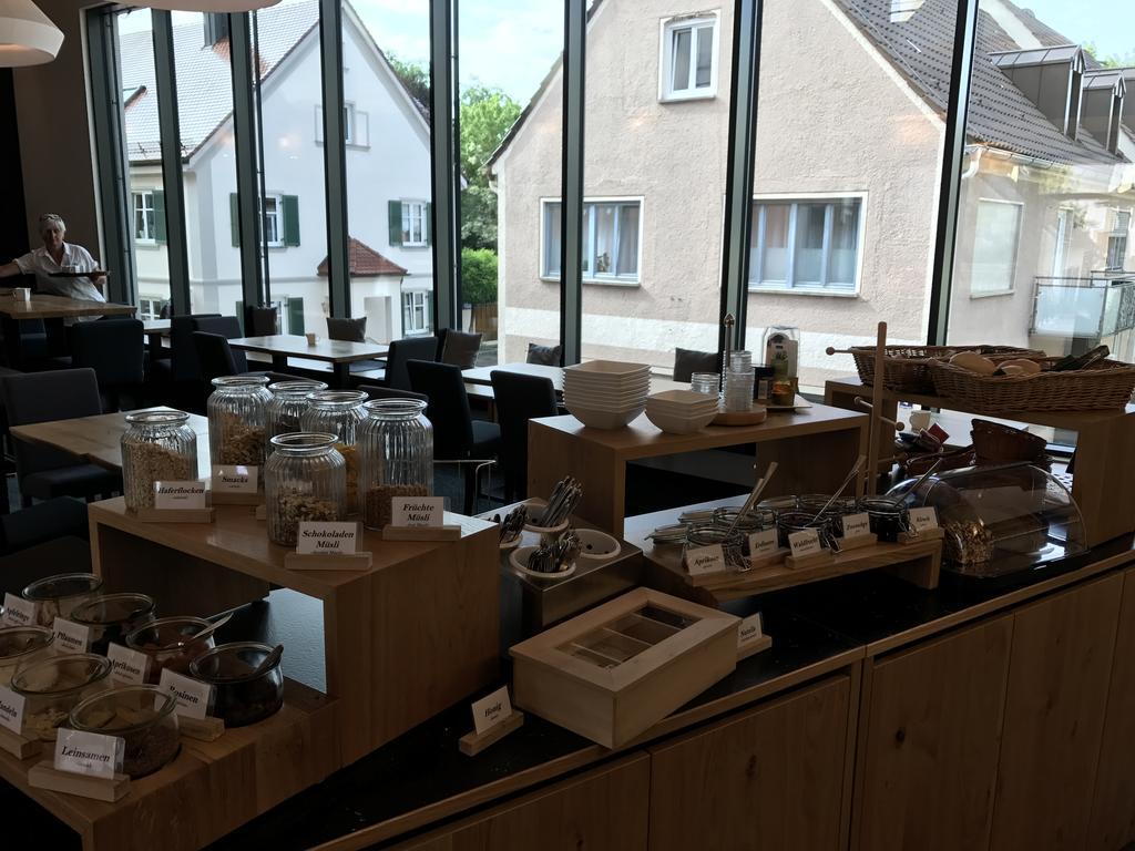 Hotel Zum Hirsch Wertingen Dış mekan fotoğraf