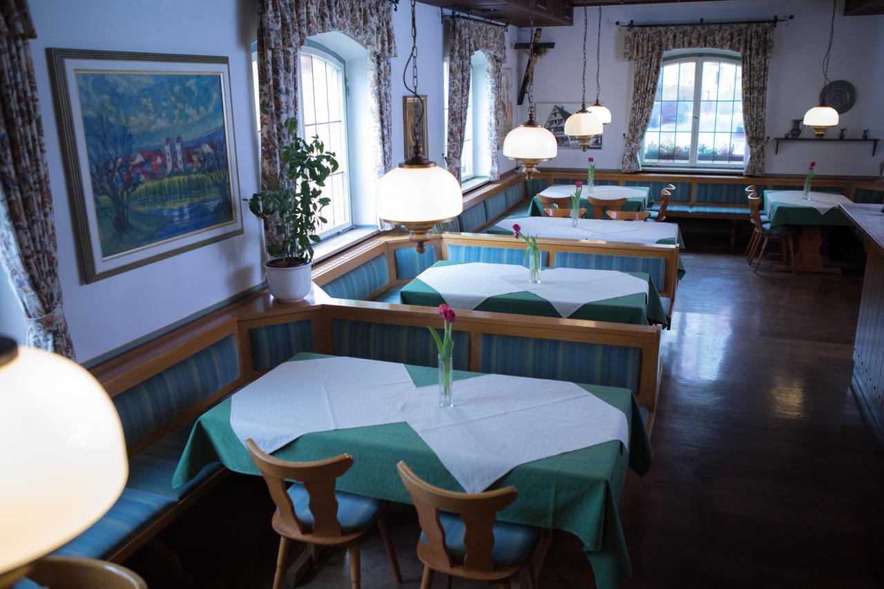 Hotel Zum Hirsch Wertingen Dış mekan fotoğraf