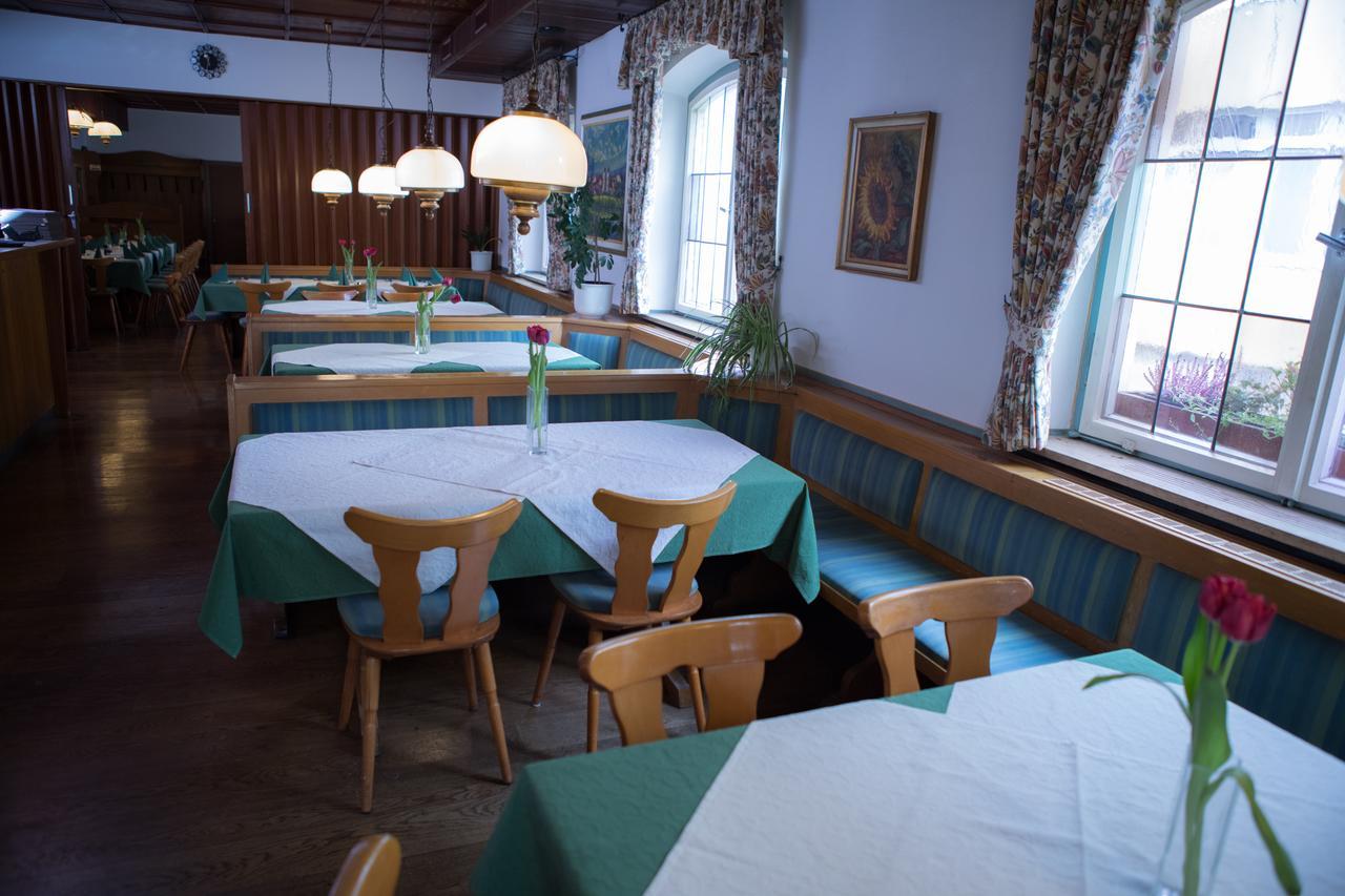 Hotel Zum Hirsch Wertingen Dış mekan fotoğraf