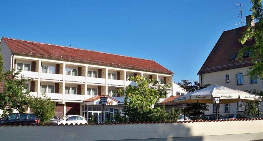 Hotel Zum Hirsch Wertingen Dış mekan fotoğraf